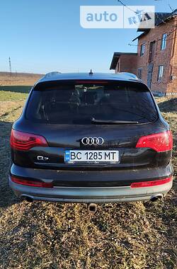 Внедорожник / Кроссовер Audi Q7 2011 в 