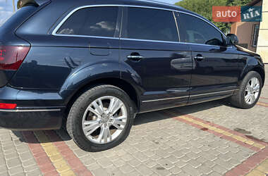 Внедорожник / Кроссовер Audi Q7 2010 в Мукачево