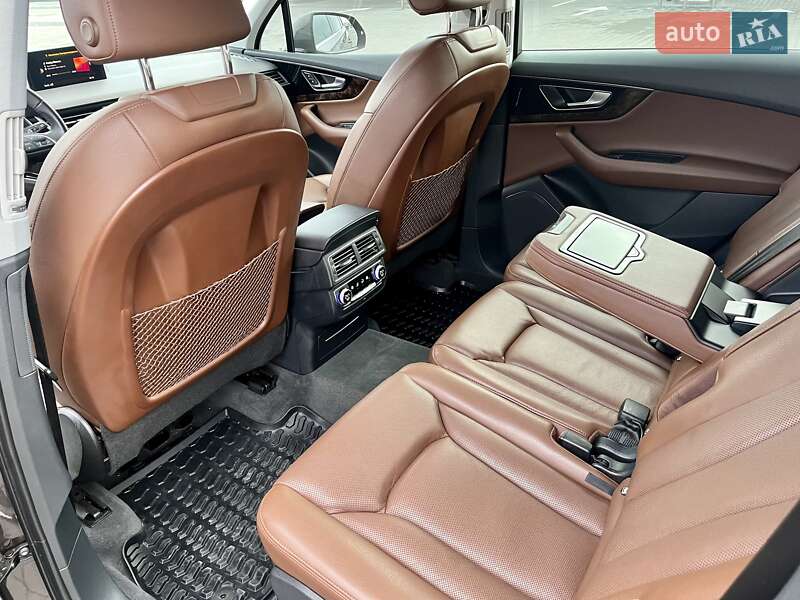Внедорожник / Кроссовер Audi Q7 2017 в Тернополе
