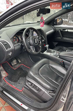 Внедорожник / Кроссовер Audi Q7 2013 в 