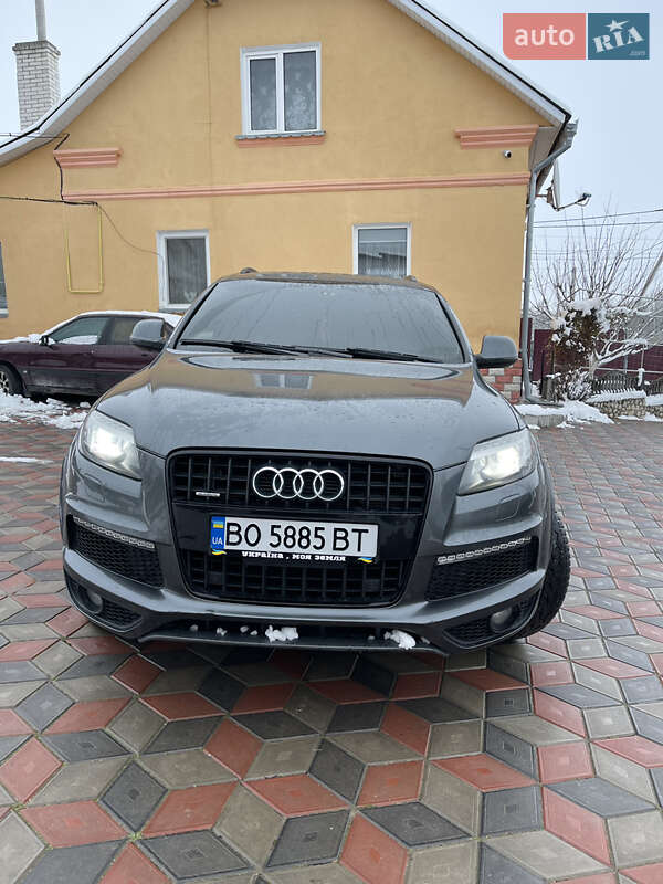 Внедорожник / Кроссовер Audi Q7 2013 в 