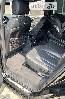 Внедорожник / Кроссовер Audi Q7 2011 в 