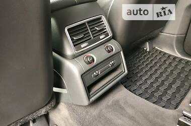 Внедорожник / Кроссовер Audi Q7 2012 в 