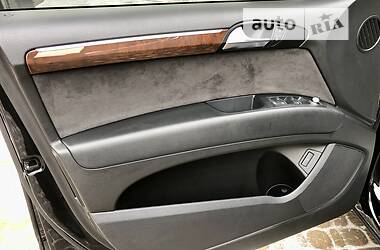 Внедорожник / Кроссовер Audi Q7 2012 в 