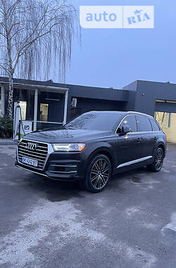 Внедорожник / Кроссовер Audi Q7 2018 в Ровно
