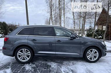 Внедорожник / Кроссовер Audi Q7 2016 в Луцке