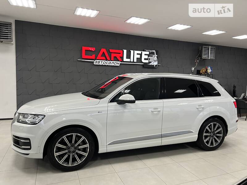 Внедорожник / Кроссовер Audi Q7 2015 в Тернополе