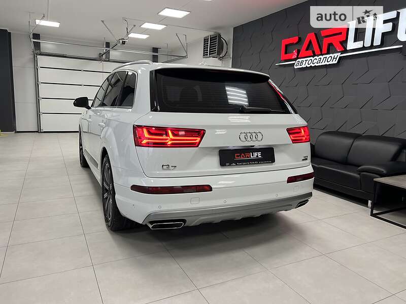 Внедорожник / Кроссовер Audi Q7 2015 в Тернополе