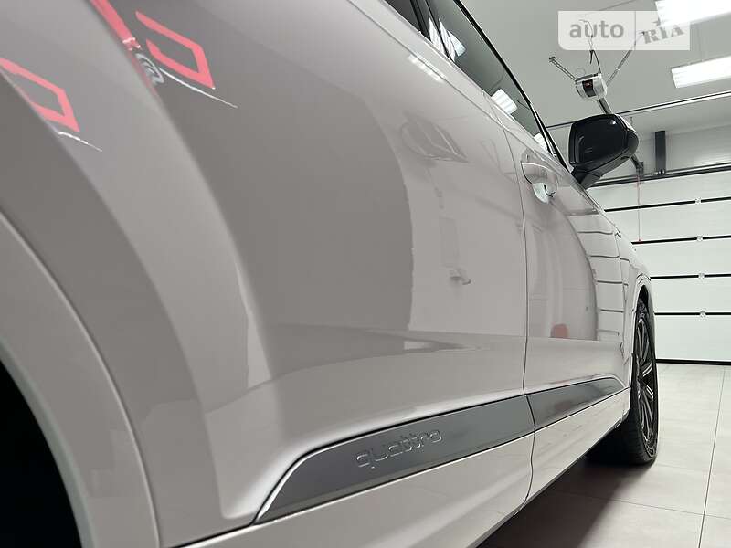 Внедорожник / Кроссовер Audi Q7 2015 в Тернополе