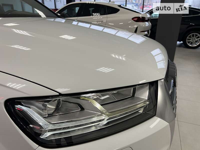 Внедорожник / Кроссовер Audi Q7 2015 в Тернополе
