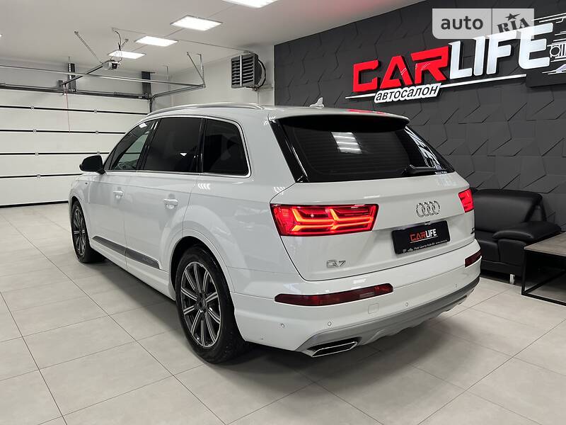 Внедорожник / Кроссовер Audi Q7 2015 в Тернополе