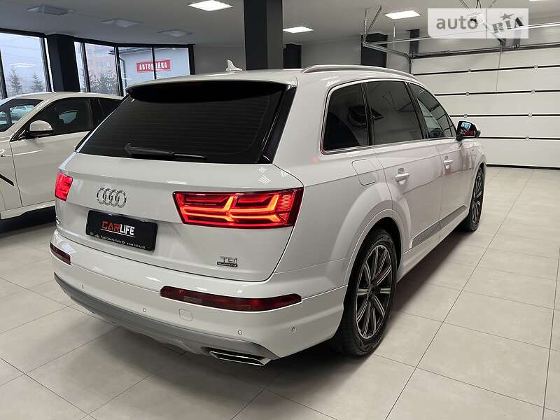 Внедорожник / Кроссовер Audi Q7 2015 в Тернополе