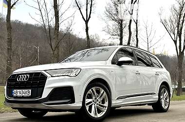 Внедорожник / Кроссовер Audi Q7 2020 в Киеве