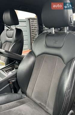 Внедорожник / Кроссовер Audi Q7 2015 в Тячеве