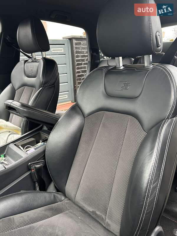 Внедорожник / Кроссовер Audi Q7 2015 в Тячеве