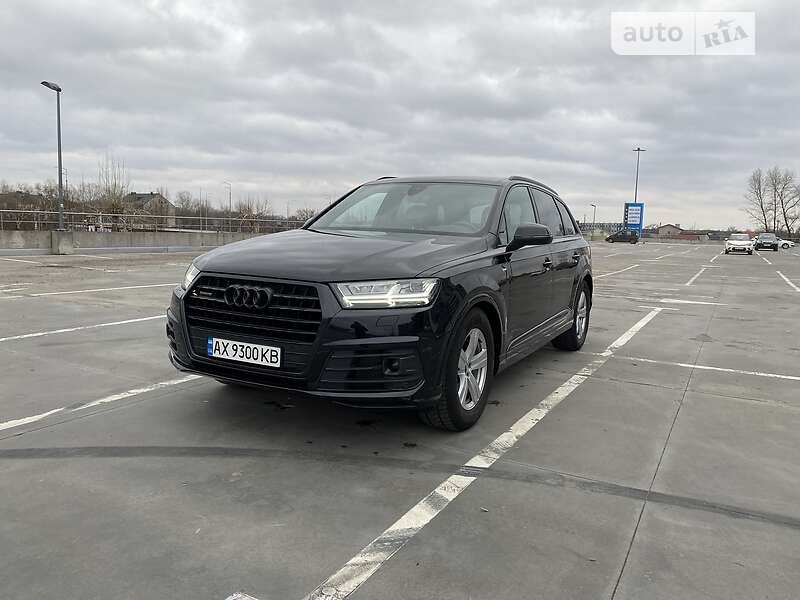 Внедорожник / Кроссовер Audi Q7 2018 в Киеве