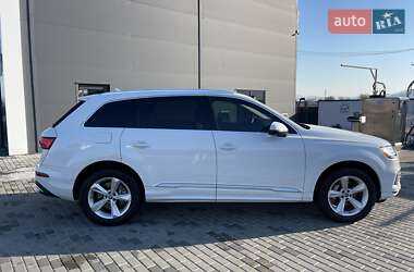 Внедорожник / Кроссовер Audi Q7 2020 в Хусте