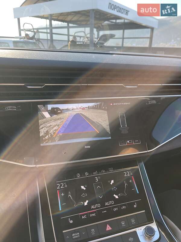 Внедорожник / Кроссовер Audi Q7 2020 в Хусте