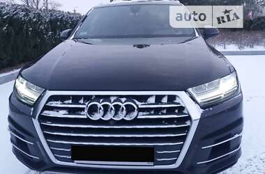 Позашляховик / Кросовер Audi Q7 2016 в Дніпрі