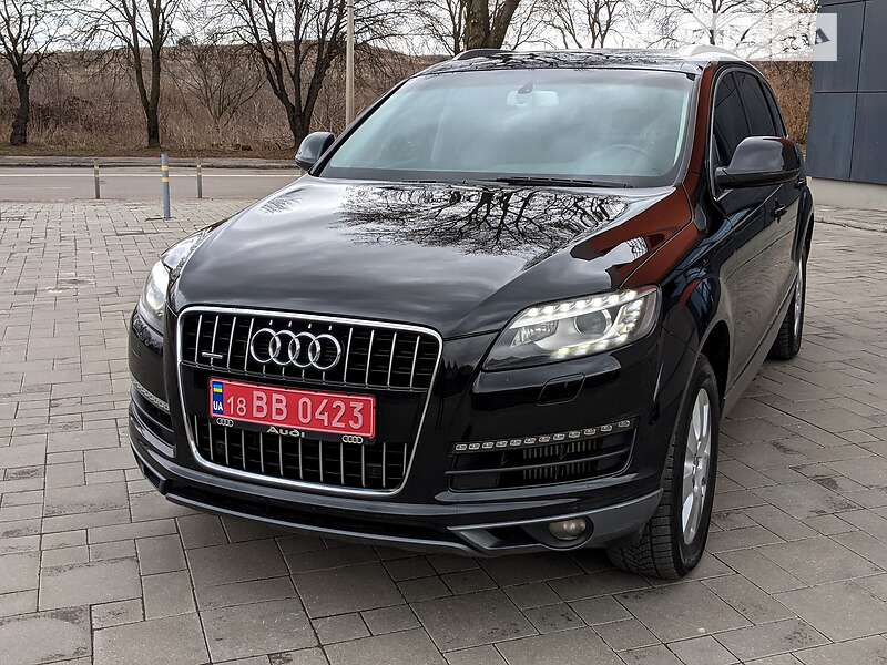 Внедорожник / Кроссовер Audi Q7 2014 в Ровно