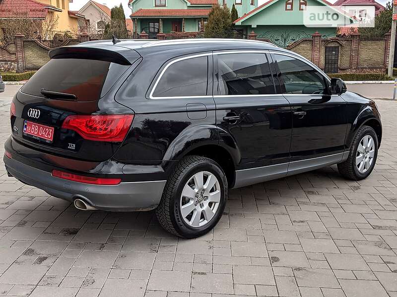 Внедорожник / Кроссовер Audi Q7 2014 в Ровно