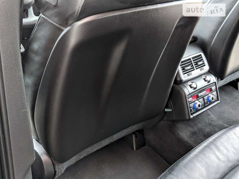 Внедорожник / Кроссовер Audi Q7 2014 в Ровно