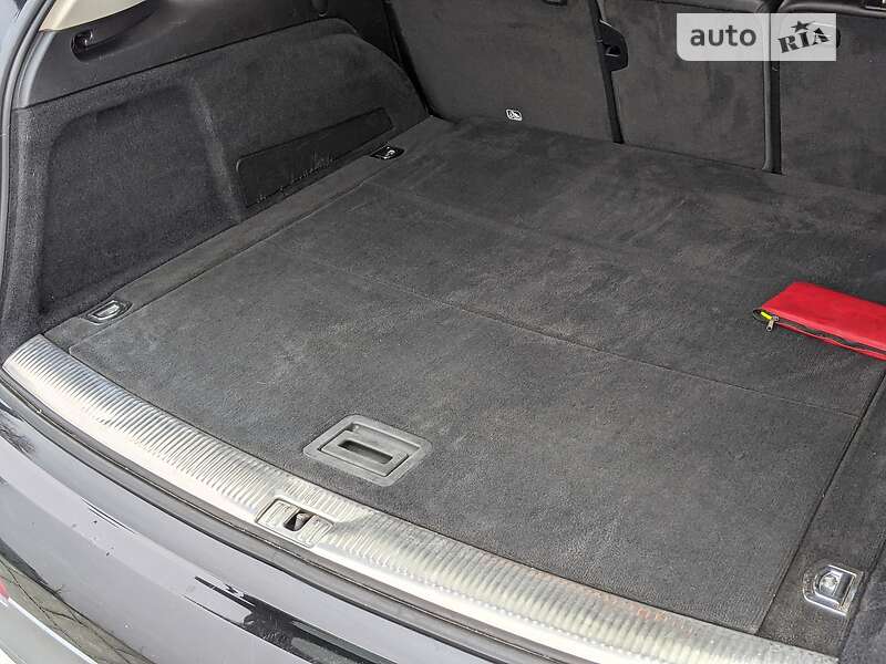 Внедорожник / Кроссовер Audi Q7 2014 в Ровно