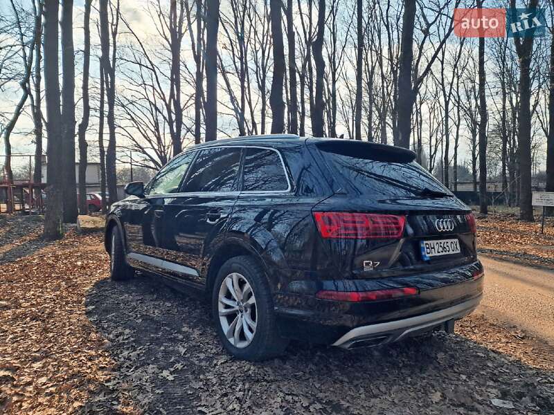 Внедорожник / Кроссовер Audi Q7 2019 в Одессе