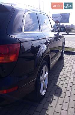 Внедорожник / Кроссовер Audi Q7 2008 в 