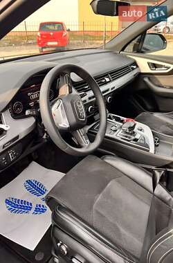 Внедорожник / Кроссовер Audi Q7 2015 в Тячеве