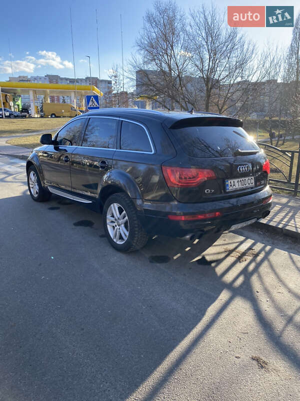 Внедорожник / Кроссовер Audi Q7 2012 в Киеве