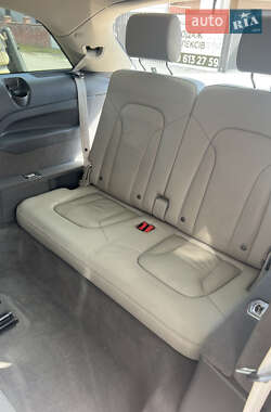 Внедорожник / Кроссовер Audi Q7 2010 в 