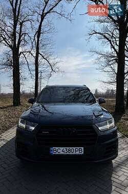 Внедорожник / Кроссовер Audi Q7 2018 в 