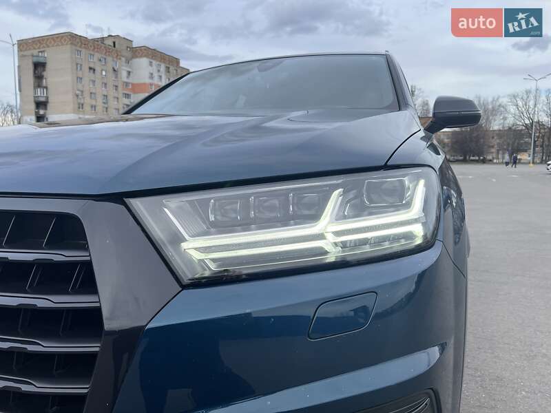 Внедорожник / Кроссовер Audi Q7 2018 в Кропивницком