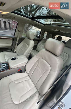 Внедорожник / Кроссовер Audi Q7 2013 в 