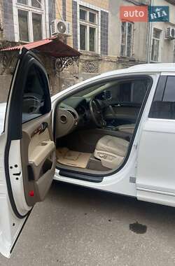 Внедорожник / Кроссовер Audi Q7 2013 в 