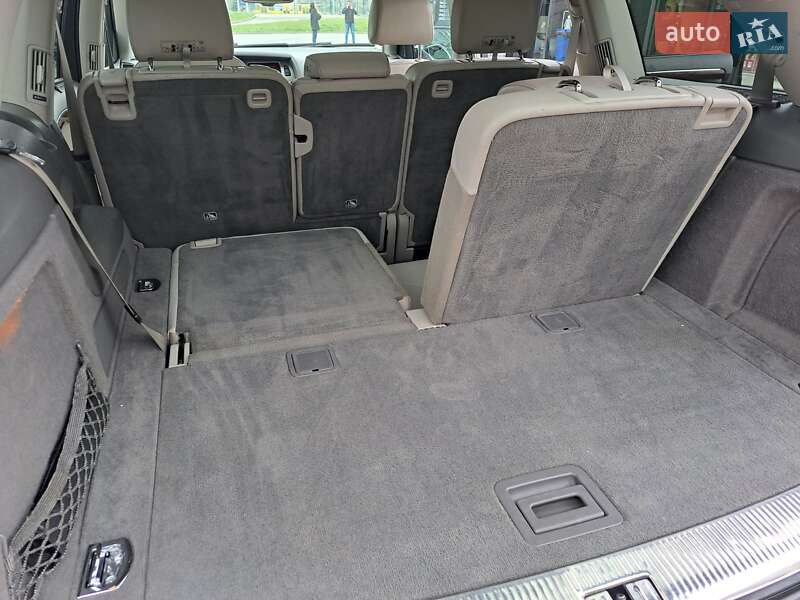 Позашляховик / Кросовер Audi Q7 2015 в Львові