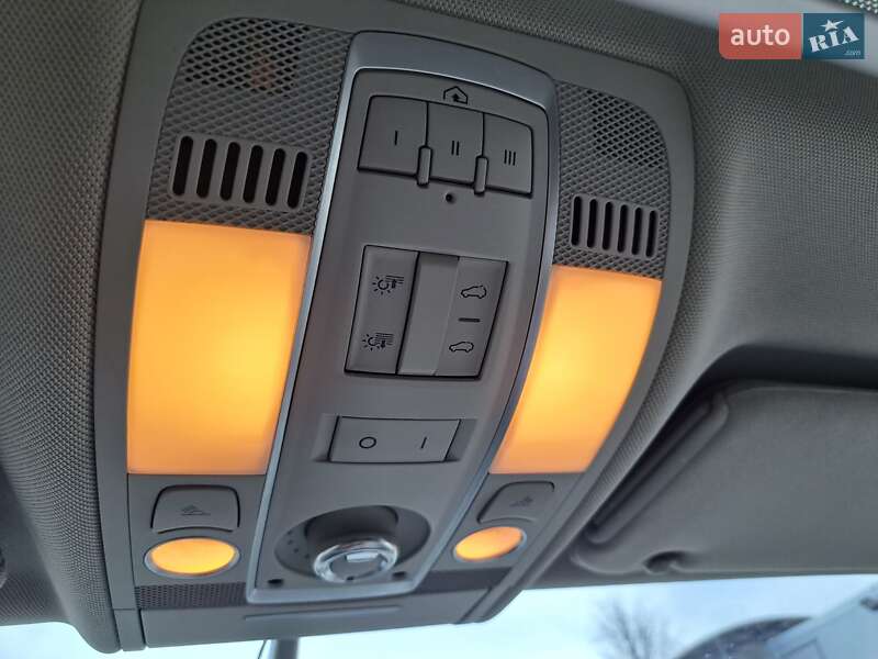 Позашляховик / Кросовер Audi Q7 2015 в Львові