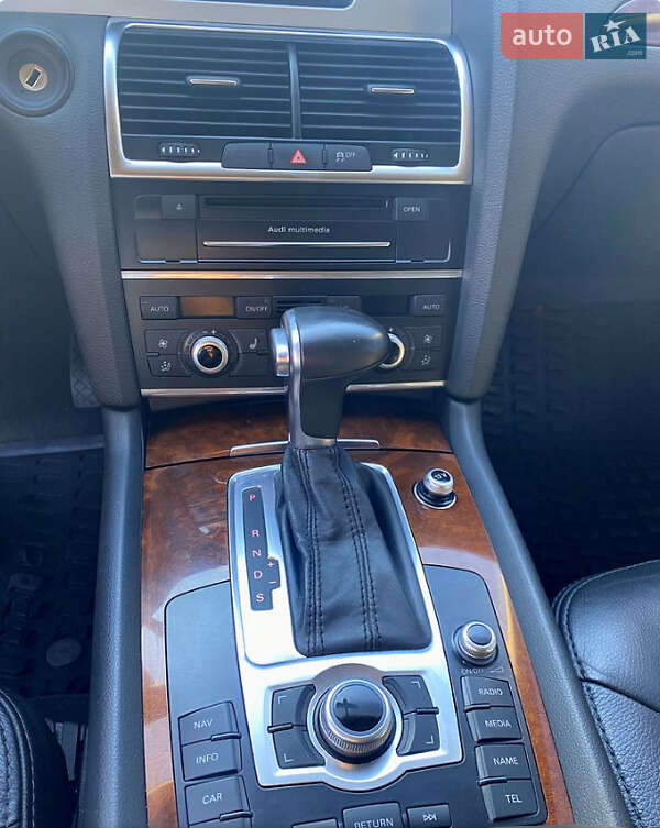 Позашляховик / Кросовер Audi Q7 2013 в Львові