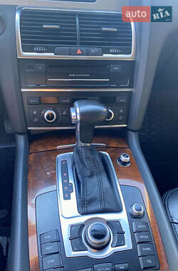 Внедорожник / Кроссовер Audi Q7 2013 в 