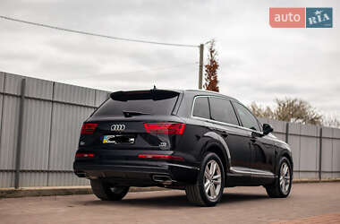 Внедорожник / Кроссовер Audi Q7 2016 в Черновцах