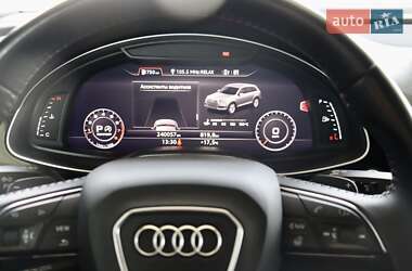 Внедорожник / Кроссовер Audi Q7 2017 в 