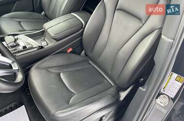 Внедорожник / Кроссовер Audi Q7 2017 в 