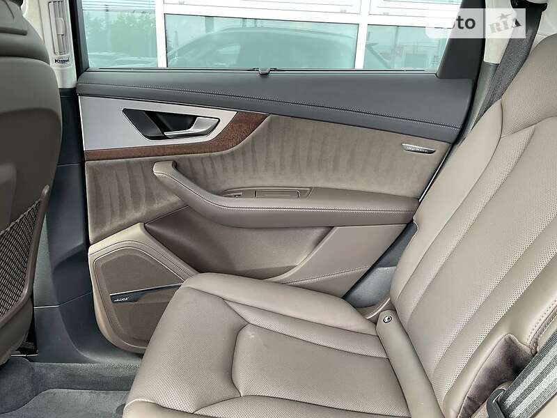 Позашляховик / Кросовер Audi Q7 2018 в Тернополі фото 19 Позашляховик / Кросовер Audi Q7 2018 в Тернополі