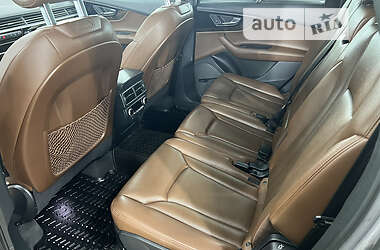 Внедорожник / Кроссовер Audi Q7 2017 в 