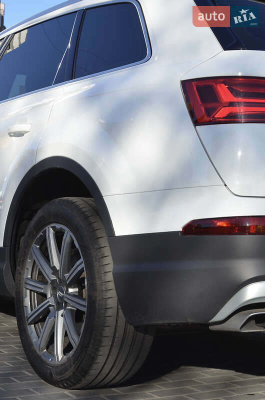 Внедорожник / Кроссовер Audi Q7 2018 в Луцке