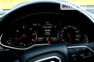 Позашляховик / Кросовер Audi Q7 2017 в Лозовій