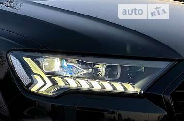 Внедорожник / Кроссовер Audi Q7 2022 в Ровно