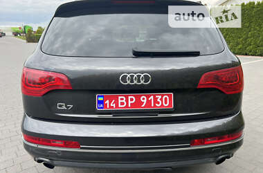 Внедорожник / Кроссовер Audi Q7 2012 в 