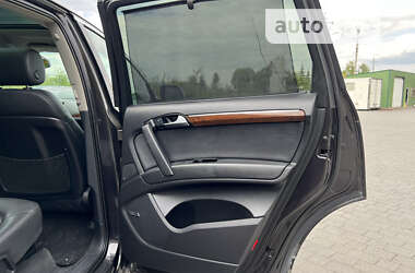 Внедорожник / Кроссовер Audi Q7 2012 в 